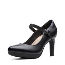 Sapato Clarks Ambyr Shine Pump feminino de couro preto