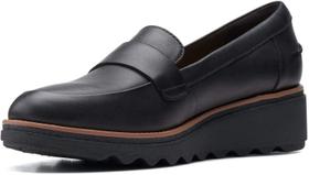 Sapato Clarks Sharon Gracie Penny Loafer para mulheres em couro preto