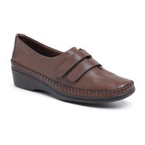 Sapato Conforto em Couro Lk Store com Costura Manual e Fita Auto Colante