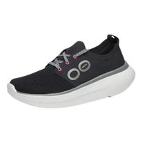 Sapato de recuperação OOFOS Oomy Stride branco e preto feminino tamanho 7
