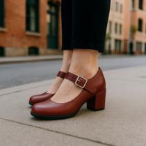 Sapato Feminino Boneca Marsala com Fecho Fivela e Salto Bloco Feminino Estilo Mary Janes Salto Grosso