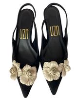 Sapato Feminino Uza Bico Fino Couro Nobuck com Flores Sapato Feminino Uza Bico Fino Couro Nobuck com Flores