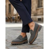 Sapato Loafer Masculino Tratorado Elegante Confortável Cinza Sapato Loafer Masculino Tratorado Elegante Confortável Cinza