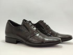 Sapato masculino em couro marca Jota Pê/Compasso com cadarço e palmilha de altura - preto 455117
