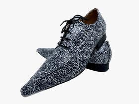 Sapato Masculino Italiano Em Couro Branco Executivo Pintas Ref: D757 Sapato Masculino Italiano Em Couro Branco Executivo Pintas Ref: D757