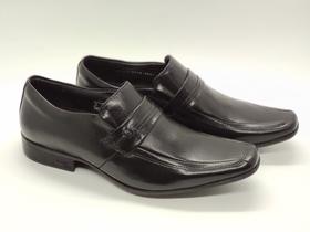 Sapato masculino sem cadarço em couro cor preto marca Jota Pê/ Compasso 701158