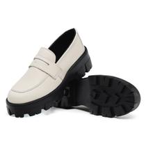 Sapato Mocassim Feminino Off White Confortável e Estilosa