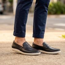 Sapato Mocassim Iate Slip On Masculino Em Couro Calce Fácil Confortável Sapato Mocassim Iate Slip On Masculino Em Couro Calce Fácil Confortável