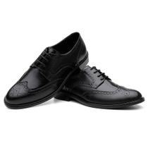 Sapato Oxford em Couro Pires Shoes com Cadarço Detalhes Perfuros e Sola Borracha Sapato Oxford em Couro Pires Shoes com Cadarço Detalhes Perfuros e Sola Borracha