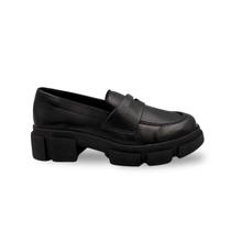 Sapato preto modelo loaffer