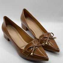 sapato Scarpin baixo salto baixo cloco