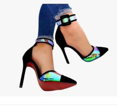 Sapato Scarpin Holográfico Salto Agulha Alto Vinil Transparente Fivela