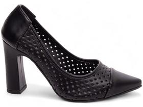 Sapato Scarpin Salto Alto Preto Material Vazado Confortável