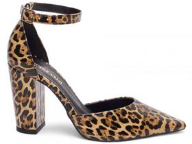 Sapato Scarpin Salto Alto Verniz Onça Fivela De Ajuste