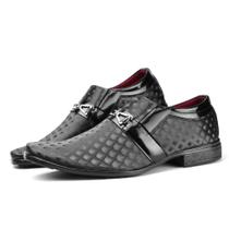 Sapato Social Masculino Preto Com Detalhes Lindo Estiloso E Confortável Sapato Social Masculino Preto Com Detalhes Lindo Estiloso E Confortável