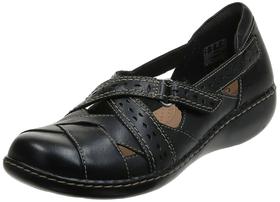 Sapatos Clarks Ashland Spin Q Slip-On feminino pretos Sapatos Clarks Ashland Spin Q Slip-On feminino pretos