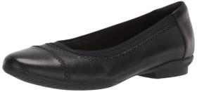 Sapatos Clarks Sara Bay Ballet Flat femininos de couro preto