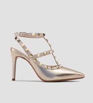 Scarpin Aberto Salto Fino Detalhes Spikes Couro Dourado CBK