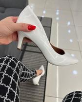 Scarpin Carla Total Confort Verniz Salto 6cm BRANCO Scarpin Carla Total Confort Verniz Salto 6cm BRANCO