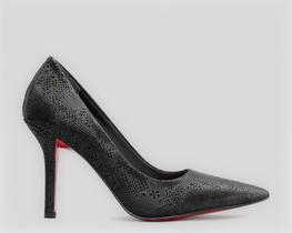 Scarpin CBK Salto Alto Fino Couro Textura Flor Preto Scarpin CBK Salto Alto Fino Couro Textura Flor Preto