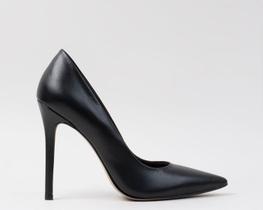 Scarpin CBK Salto Fino Couro Preto Scarpin CBK Salto Fino Couro Preto