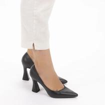 Scarpin feminino salto flare Mariotta preto