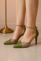 Scarpin Mozione Salto 8cm Bicolor Com Fivela 17