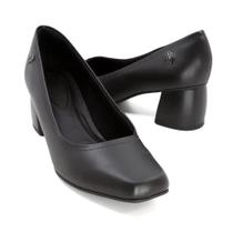 Scarpin preto salto bloco couro bico quadrado usaflex Scarpin preto salto bloco couro bico quadrado usaflex