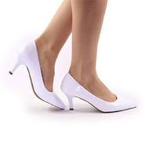 Scarpin salto baixo 6cms branco verniz