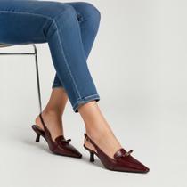 Scarpin Slingback Bordo com Laço Lilian Soares Tamanho:38Cor:Bordo Scarpin Slingback Bordo com Laço Lilian Soares Tamanho:38Cor:Bordo