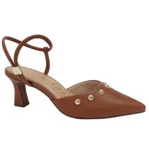 Scarpin Slingback com Tachas Douradas Tchocco 36855 Scarpin Slingback com Tachas Douradas Tchocco 36855