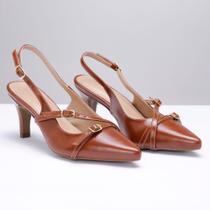 Scarpin Slingback Feminino Salto Médio com Bico Fino Caramelo