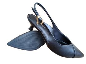 Scarpin slingback Usaflex couro preto saltinho baixo estilo elegância Scarpin slingback Usaflex couro preto saltinho baixo estilo elegância