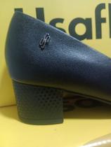 Scarpin Usaflex Salto Bloco em couro AL4501 Scarpin Usaflex Salto Bloco em couro AL4501