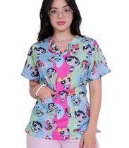 Scrubs Blusa Feminino com Estampa da Poderosa e Minions