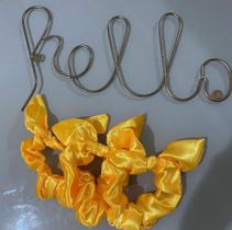 Scrunchie de cetim com laço removível 3 unidades