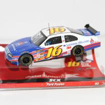 Scx slot car nascar fusion 16 13970 Scx slot car nascar fusion 16 13970