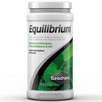 Seachem Equilibrium 300g Regula Gh De Água Desmineralizada
