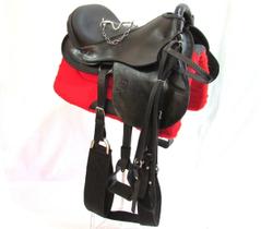 Sela Preta Arreada De Arco Luxo Em Inox Para Montaria Em Geral + Jogo De Acessórios 18 Polegadas