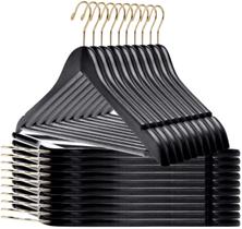 Set de 20 Perchas de Madera de Calidad en Negro con Gancho Dorado Set de 20 Perchas de Madera de Calidad en Negro con Gancho Dorado