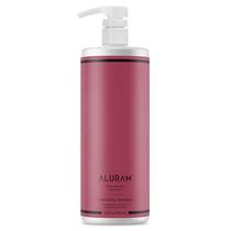 Shampoo ALURAM Volumizing Non-Drying adiciona 1 litro de cabelo ao corpo