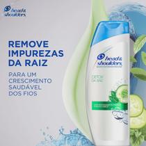 Shampoo Anticaspa Detox da Raiz 200ml Head e Shoulders Limpeza Profunda Menta pH Balanceado Shampoo Anticaspa Detox da Raiz 200ml Head e Shoulders Limpeza Profunda Menta pH Balanceado