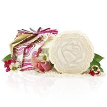 Shampoo Bar Viori, óleo essencial de camomila e rosa, água de arroz