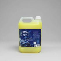 Shampoo com Cera Carnauba Bugatti Lava carros moto caminhao 5lts Alto poder de Limpeza Shampoo com Cera Carnauba Bugatti Lava carros moto caminhao 5lts Alto poder de Limpeza