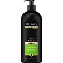 Shampoo Detox Tresemmé Cabelos Oleosos a Neutros Regular 650ml