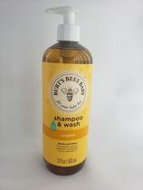Shampoo e sabonete líquido Burt's Bees Baby Bee 620 ml - pacote com 2 Shampoo e sabonete líquido Burt's Bees Baby Bee 620 ml - pacote com 2