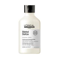 Shampoo L'Oréal Metal Detox 300ml limpa, protege, fortalece e prolonga