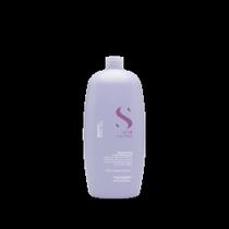 Shampoo Semi Di Lino Smooth Alfaparf 1L Disciplinante Cabelos Rebeldes Antifrizz Hidratação e Brilho Shampoo Semi Di Lino Smooth Alfaparf 1L Disciplinante Cabelos Rebeldes Antifrizz Hidratação e Brilho