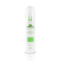 Shampoo Tratamento e Reconstrução Limpeza Delicada Reparação Shampoo Tratamento e Reconstrução Limpeza Delicada Reparação