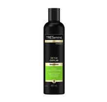 Shampoo Tresemmé Detox Capilar 400ml Raiz Purificada Fios Nutridos Extrato de Gengibre